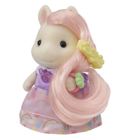 La coiffeuse de la fille...