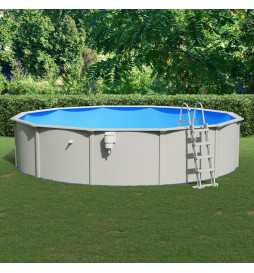 Piscine avec échelle de...