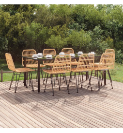 Ensemble à dîner de jardin...