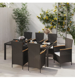 Mobilier à dîner de jardin...
