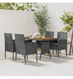 Mobilier à dîner...