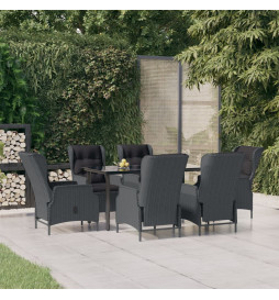 Ensemble à dîner de jardin...