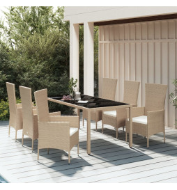 Ensemble à dîner de jardin...