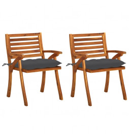 Chaises à dîner de jardin...